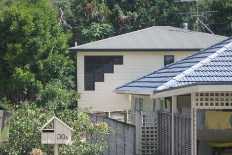 Photo of property in 2/30 Ludlow Terrace, Totara Vale, Auckland, 0627