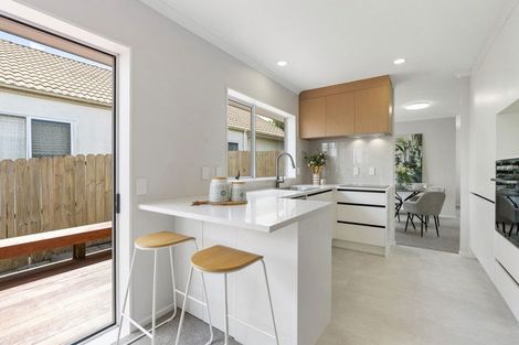 Photo of property in 41a Aberfeldy Avenue, Highland Park, Auckland, 2010