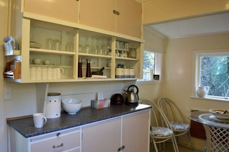 Photo of property in 2a Rangiuru Road, Mahina Bay, Lower Hutt, 5013