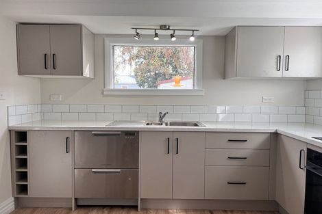 Photo of property in 51 Richmond Street, Petone, Lower Hutt, 5012