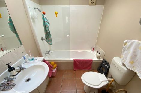 Photo of property in 62 Hewitts Road, Merivale, Christchurch, 8014