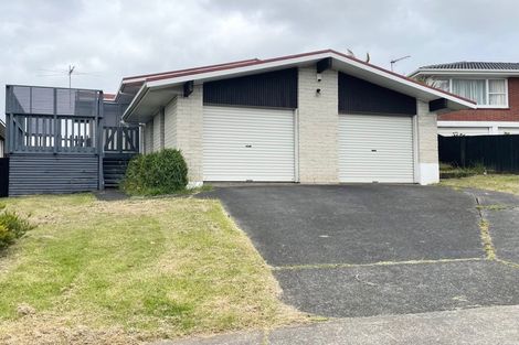 Photo of property in 72 Gossamer Drive, Pakuranga Heights, Auckland, 2010