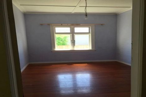 Photo of property in 56 Mckenzie Road, Mangere Bridge, Auckland, 2022