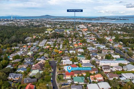 Photo of property in 1/15 Zion Road, Birkenhead, Auckland, 0626