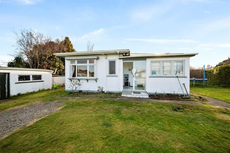Photo of property in 7 Gladstone Street, Hawera, 4610
