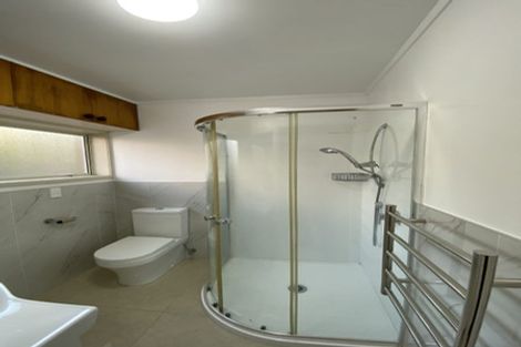 Photo of property in 8 Sanctuary Point, Sunnyhills, Auckland, 2010