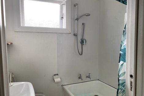 Photo of property in 16 Austin Street, Mount Victoria, Wellington, 6011