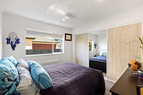 Photo of property in 25a Elizabeth Street, Orewa, 0931