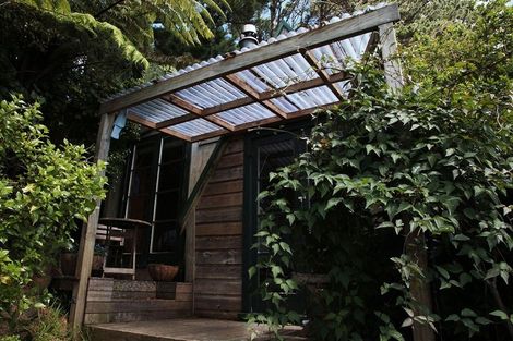 Photo of property in 122 Lone Kauri Road, Karekare, New Lynn, 0772