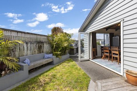 Photo of property in 10 Bandon Grove, Bell Block, New Plymouth, 4312