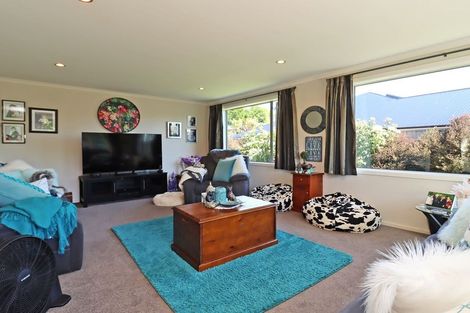 Photo of property in 17 Grove Avenue, Weston, Oamaru, 9401