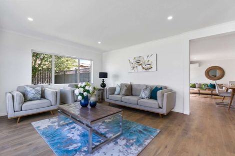 Photo of property in 66 Magic Way, Randwick Park, Auckland, 2105