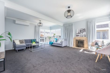 Photo of property in 7 East Street, Petone, Lower Hutt, 5012