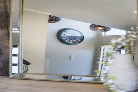 Photo of property in 22 Gala Place, Henderson, Auckland, 0612