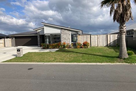 Photo of property in 18 Monilia Way, Papamoa Beach, Papamoa, 3118