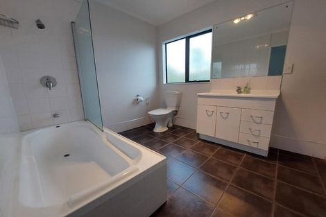 Photo of property in 23 Derg Place, East Tamaki, Auckland, 2013