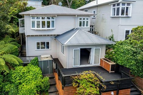 Photo of property in 9 Mckenzie Terrace, Te Aro, Wellington, 6011