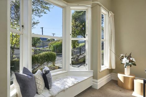 Photo of property in 125 Wellington Street, Picton, 7220