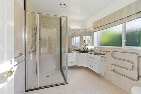 Photo of property in 17 Greystoke Lane, Avonhead, Christchurch, 8042