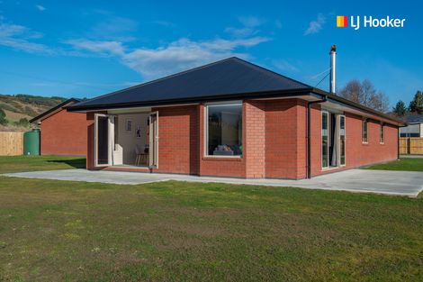 Photo of property in 23 Mallard Drive, Waihola, Outram, 9073