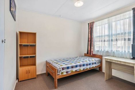 Photo of property in 2/84 Portage Road, New Lynn, Auckland, 0600