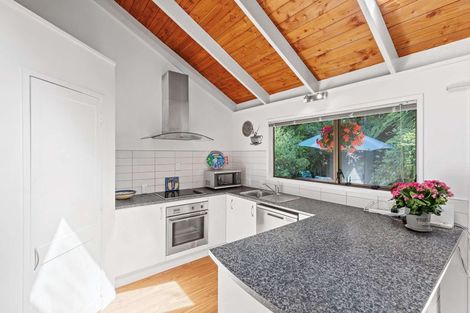 Photo of property in 3/72 Lake Road, Northcote, Auckland, 0627