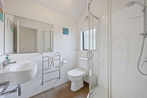 Photo of property in 2/1a Basilton Close, Bucklands Beach, Auckland, 2012
