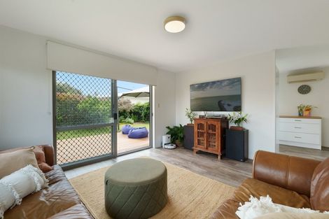 Photo of property in 6 Barbara Grove, Papamoa Beach, Papamoa, 3118