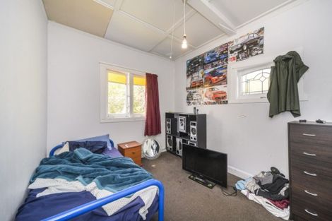 Photo of property in 12 Douglas Street, West End, Palmerston North, 4412
