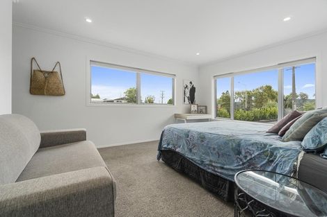 Photo of property in 395 Main Road, Huapai, Kumeu, 0810