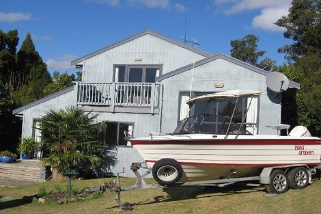 Photo of property in 100 Te Haumi Drive, Paihia, 0200