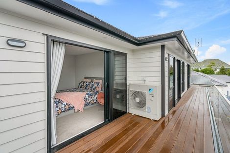 Photo of property in 4 Tawapou Close, Massey, Auckland, 0614