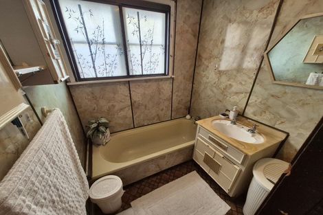 Photo of property in 4 Oakhurst Place, Russley, Christchurch, 8042