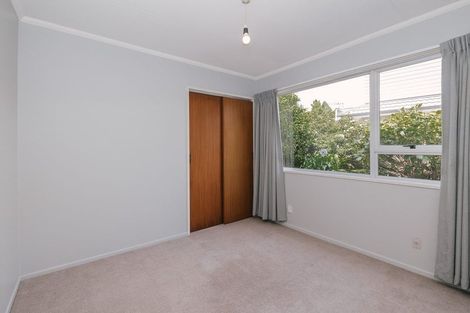 Photo of property in 53 Wikiriwhi Crescent, Awapuni, Palmerston North, 4412