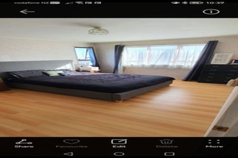 Photo of property in 6 Karamu Street, Te Atatu Peninsula, Auckland, 0610