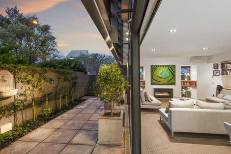 Photo of property in 43 Beveridge Street, Christchurch Central, Christchurch, 8013