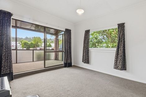 Photo of property in 105 Kaikorai Valley Road, Glenross, Dunedin, 9011