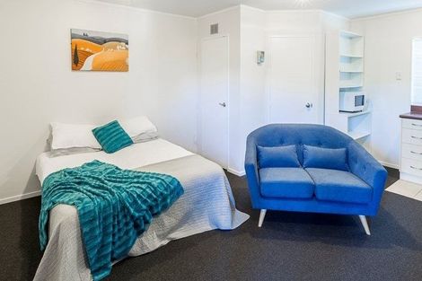 Photo of property in 35 Jones Crescent, Melville, Hamilton, 3206