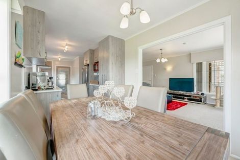 Photo of property in 5 Hokianga Street, Mangere East, Auckland, 2024