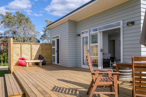 Photo of property in 20 Burgundy Drive, Martinborough, 5711