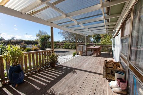 Photo of property in 6 Whenuahou Road, Takapau, Norsewood, 4974