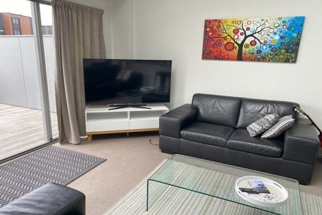 Photo of property in Boulder Apartments, 18 Buller Street, New Plymouth, 4310