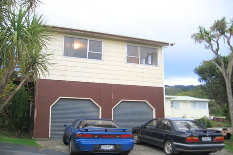 Photo of property in 21 Tobago Crescent, Grenada North, Wellington, 5028