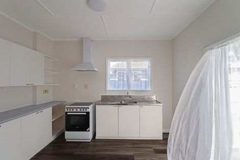 Photo of property in 270 Naenae Road, Naenae, Lower Hutt, 5011