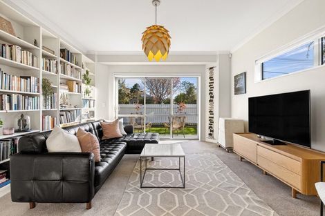 Photo of property in 36 Stapletons Road, Richmond, Christchurch, 8013