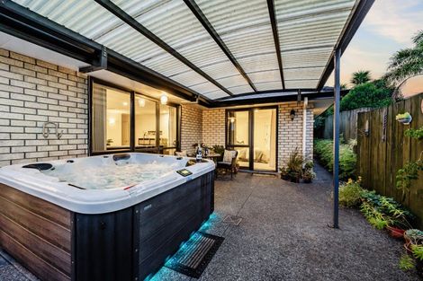 Photo of property in 17 Ruze Vida Drive, Massey, Auckland, 0614