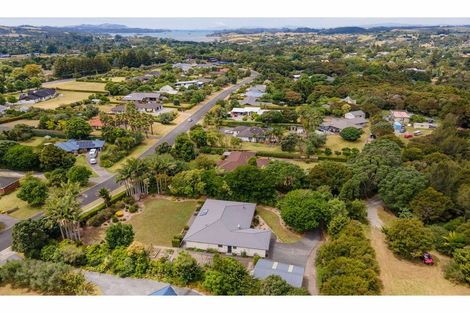 Photo of property in 37 Edkins Road, Kerikeri, 0230