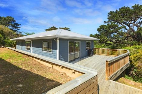 Photo of property in 17a Gloucester Street, Cannons Creek, Porirua, 5024
