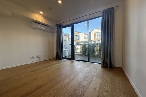 Photo of property in 60 Waipuhinui Way, Wiri, Auckland, 2104