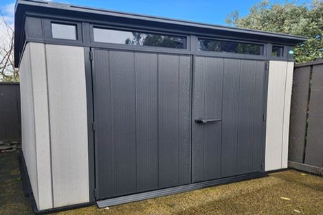 Photo of property in 102 Wiseley Road, West Harbour, Auckland, 0618